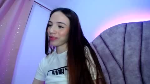 Snapshot of alicemary_533 chatting on October 27, 5:55 am Your Alice online show from October 27, 5:55 am