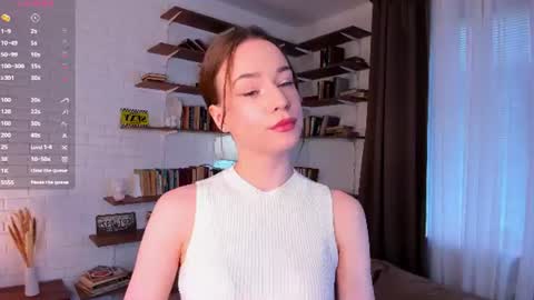 Snapshot of alicemelison chatting on June 14, 8:38 am Serena online show from June 14, 8:38 am