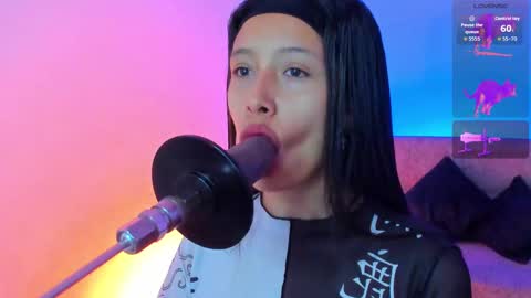 Snapshot of alicemoon__ chatting on November 4, 10:25 am Alicee  online show from November 4, 10:25 am