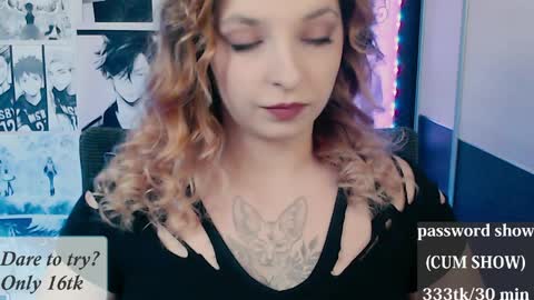 Snapshot of aliceriddle1 chatting on April 4, 6:05 pm aliceriddle1 online show from April 4, 6:05 pm
