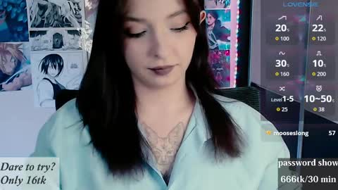 Snapshot of aliceriddle1 chatting on April 27, 10:08 pm aliceriddle1 online show from April 27, 10:08 pm