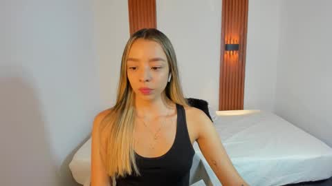 Snapshot of aliceross1 chatting on November 30, 5:17 pm AliceRoss online show from November 30, 5:17 pm