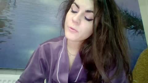 Snapshot of alicetailorrr chatting on May 13, 9:28 am AliceTailorrr online show from May 13, 9:28 am