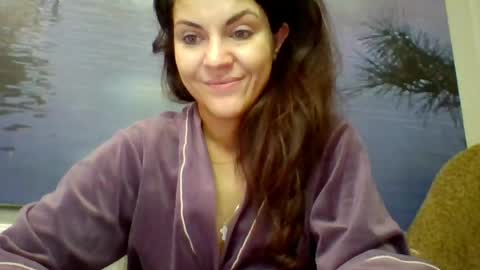 Snapshot of alicetailorrr chatting on June 6, 11:59 am AliceTailorrr online show from June 6, 11:59 am