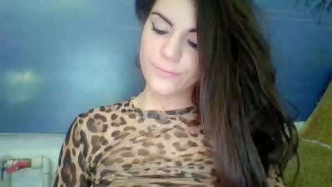 Snapshot of alicetailorrr chatting on June 11, 2:53 am AliceTailorrr online show from June 11, 2:53 am