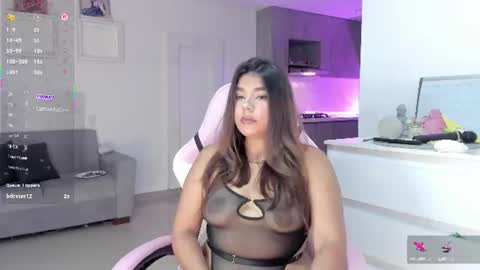 Snapshot of alicethunders chatting on July 29, 3:04 am Alice online show from July 29, 3:04 am