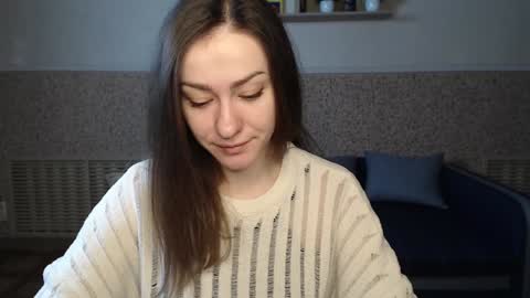 Snapshot of alicewonderful22 chatting on December 15, 6:29 am Alice online show from December 15, 6:29 am
