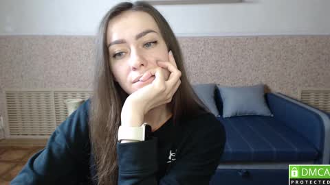Snapshot of alicewonderful22 chatting on January 14, 4:29 pm Alice online show from January 14, 4:29 pm
