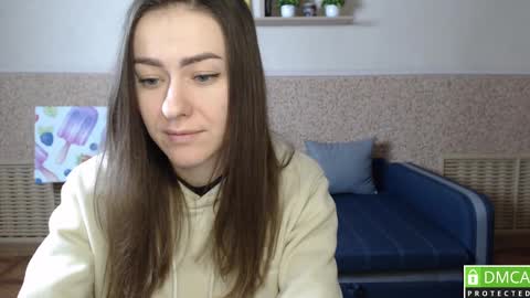 Snapshot of alicewonderful22 chatting on March 1, 12:45 pm Alice online show from March 1, 12:45 pm