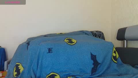 Snapshot of alicewoolfy chatting on February 25, 9:35 pm AliceWoolfy online show from February 25, 9:35 pm