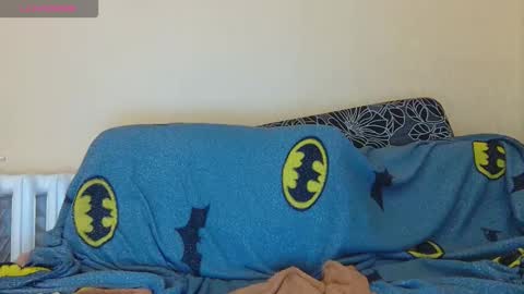 Snapshot of alicewoolfy chatting on September 30, 5:01 am AliceWoolfy online show from September 30, 5:01 am