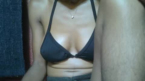 alicia253177 online show from February 15, 1:05 pm