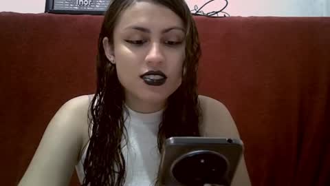 Snapshot of alicia_axiom chatting on May 18, 6:25 pm alicia_axiom online show from May 18, 6:25 pm