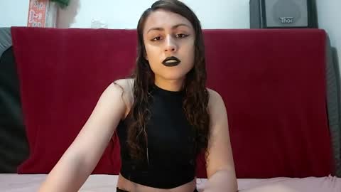 Snapshot of alicia_axiom chatting on June 2, 9:50 pm alicia_axiom online show from June 2, 9:50 pm