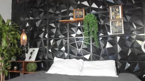 Alicia online show from March 3, 12:11 pm