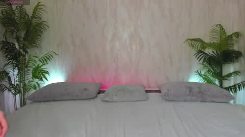 Mia online show from January 21, 2:11 am