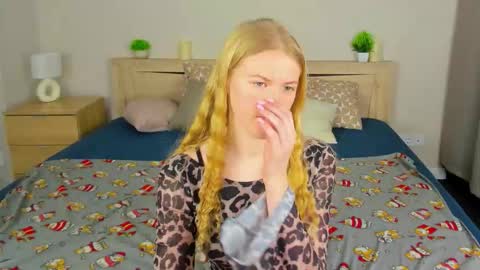 Snapshot of alicia_hars chatting on January 7, 12:57 am Alicia 2 GMT 3am-9am TueThuFriSun 9am-15pm Sat online show from January 7, 12:57 am