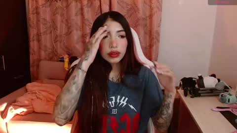 Snapshot of alicia_key_ chatting on September 13, 3:17 am ALICIA online show from September 13, 3:17 am