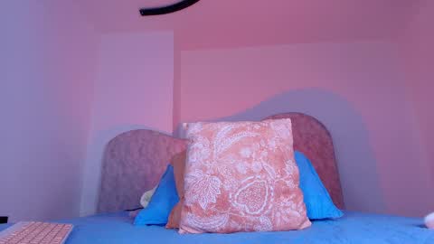 Snapshot of alicia_kyse chatting on May 29, 3:26 am Alicia Kyse online show from May 29, 3:26 am