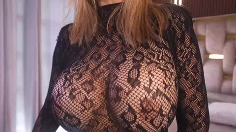 Alicia Lang online show from February 12, 2:45 pm