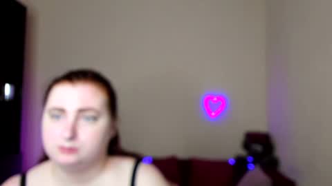 Snapshot of alicia_side_red chatting on June 22, 5:26 am Alicia online show from June 22, 5:26 am