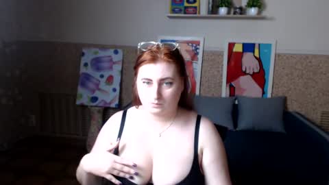 Snapshot of alicia_side_red chatting on July 14, 7:24 am Alicia online show from July 14, 7:24 am
