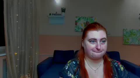 Snapshot of alicia_side_red chatting on July 24, 9:07 am Alicia online show from July 24, 9:07 am