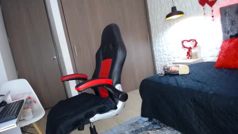 Snapshot of alicia_wonder_dl chatting on March 8, 3:24 pm Ali online show from March 8, 3:24 pm