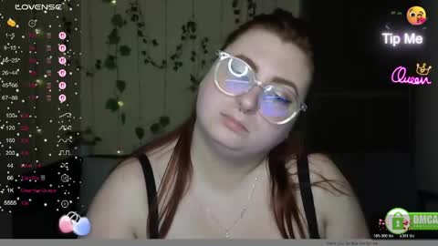 Snapshot of aliciaaared_kis chatting on May 17, 5:27 am Alicia online show from May 17, 5:27 am