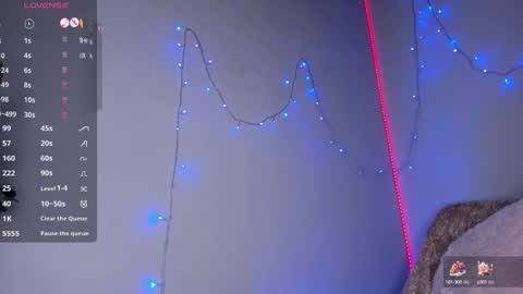 Snapshot of aliciaballard chatting on January 3, 10:19 pm Jennyfer online show from January 3, 10:19 pm