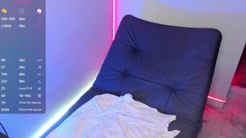 Snapshot of aliciaballard chatting on January 19, 10:17 pm Jennyfer online show from January 19, 10:17 pm