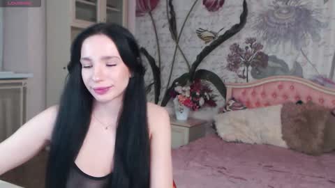 Veronica online show from November 10, 2:38 pm