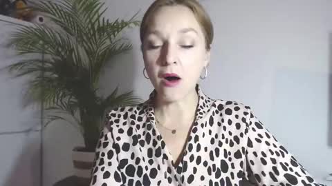 Alicia online show from December 4, 7:17 am