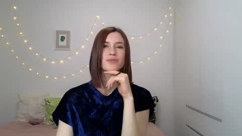alicianoveli online show from June 13, 4:43 am