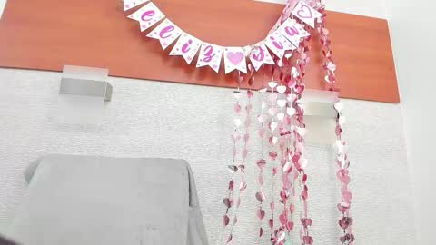 im tutti online show from February 11, 2:05 am