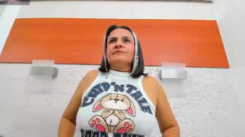 Snapshot of alicie_green chatting on June 9, 1:50 am im tutti online show from June 9, 1:50 am