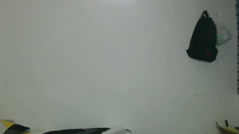 Snapshot of alicie_sexy_hot_20 chatting on February 14, 5:14 pm ana online show from February 14, 5:14 pm