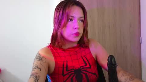 aliciia_23 online show from May 12, 9:12 pm
