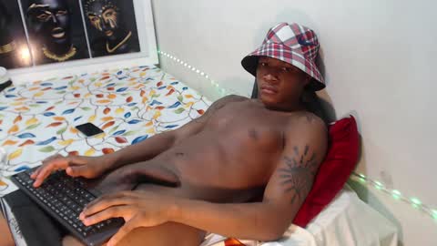 Alid 17 online show from December 7, 10:28 pm