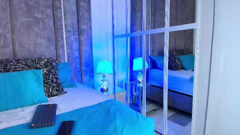 Ali Diaz online show from February 19, 7:10 pm