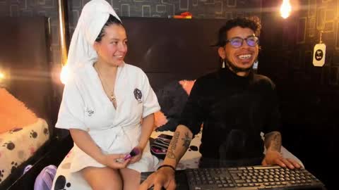 Snapshot of alien_high chatting on October 2, 9:33 pm AlienHigh FlashNigga online show from October 2, 9:33 pm