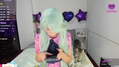 Snapshot of alien_universe chatting on February 13, 11:15 pm Aiko  Independent Model  online show from February 13, 11:15 pm