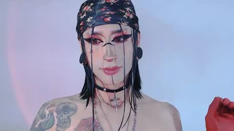 Snapshot of alienexxx chatting on June 12, 12:31 am online show from June 12, 12:31 am
