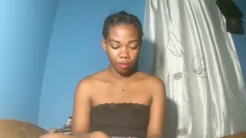 alihane21 online show from February 5, 5:28 pm