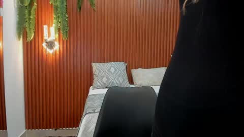 Snapshot of aliice_greco chatting on May 29, 1:53 pm Alice online show from May 29, 1:53 pm