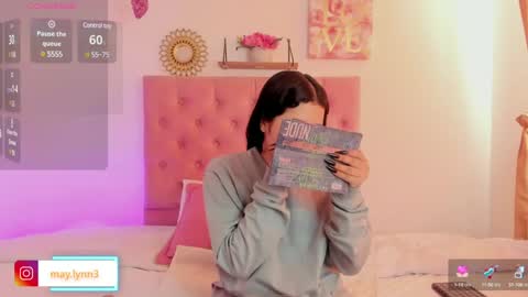 aliice_walker_ online show from December 2, 12:40 pm