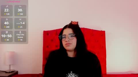 aliice_walker_ online show from December 19, 3:41 pm