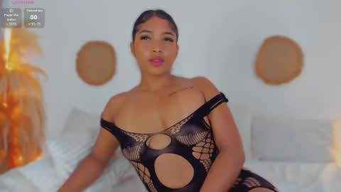 aliisonwells online show from October 25, 4:46 pm