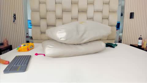  ALIKA BROWN  online show from March 18, 7:22 am