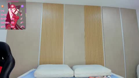 Snapshot of alika_voss chatting on December 15, 4:06 am alika_voss online show from December 15, 4:06 am